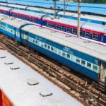 ट्रेनों और रेलवे स्टेशनों पर खाने का संकट! सिलेंडर की कमी से जूझ रहा विभाग, पेट्रोलियम मंत्रालय ने मांगी मदद