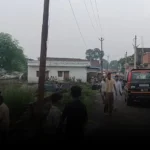बलरामपुर में खाकी पर हमला: घरेलू विवाद सुलझाने गई पुलिस टीम को घेरकर पीटा, 17 लोगों पर FIR