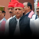 यूपी: जंतर-मंतर पर प्रदर्शनकारियों के बीच भाजपा के लोग? अखिलेश यादव का बड़ा हमला