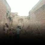 मैनपुरी में सुबह की नींद बनी काल: कच्ची दीवार ढहने से किशोर मलबे में दबा, हालत गंभीर